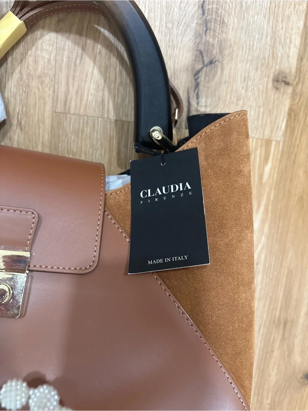 Claudia Firenze tan leather